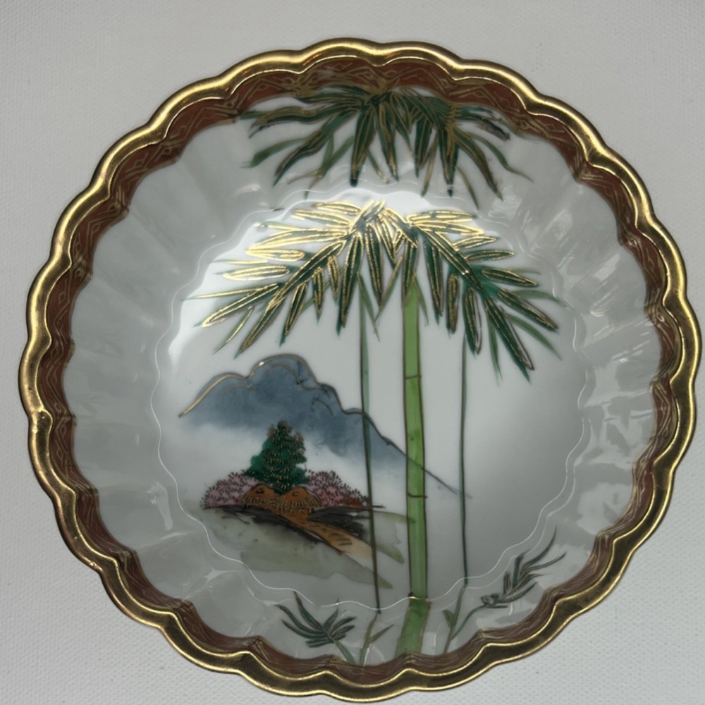 Fujita Kutani Scalloped Bowl Bamboo Landscape Gilt Rim Made in Japan